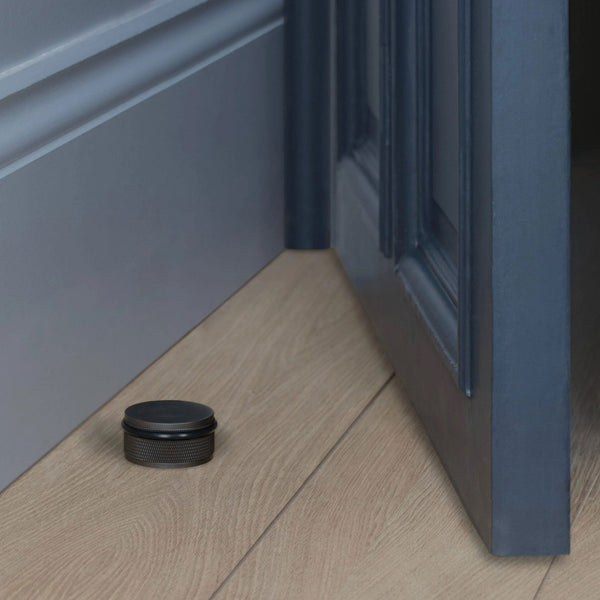 Cross Cut Knurled Door Stop In Smoked Bronze