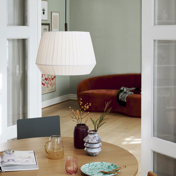 Dicte 40 Pendant in Black with White Pleated Cotton Shade