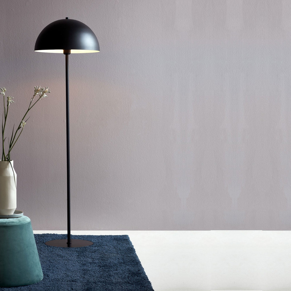 Ellen Floor Lamp in Black