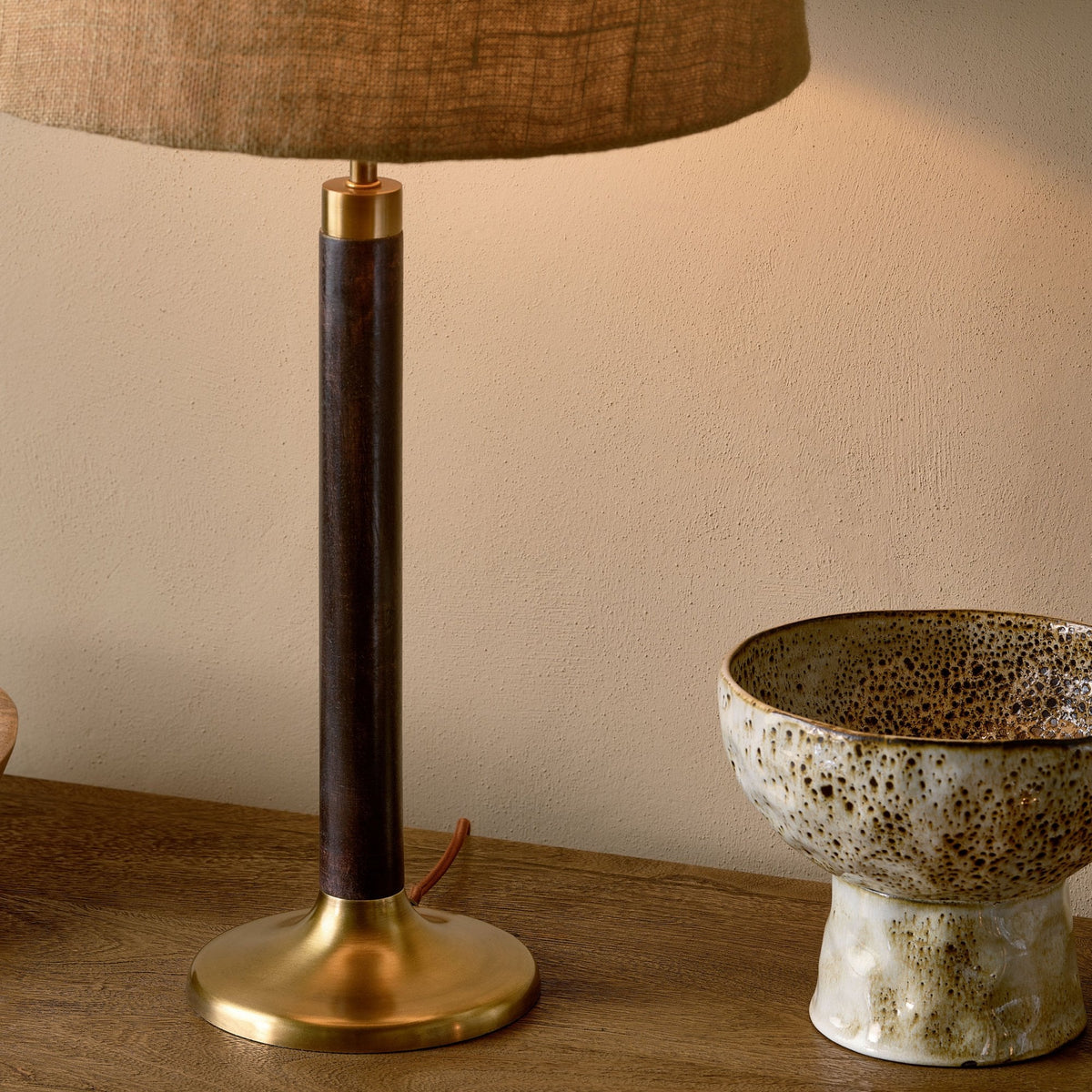 Digha Mango Wood Table Lamp In Dark Stain & Antique Brass Finish