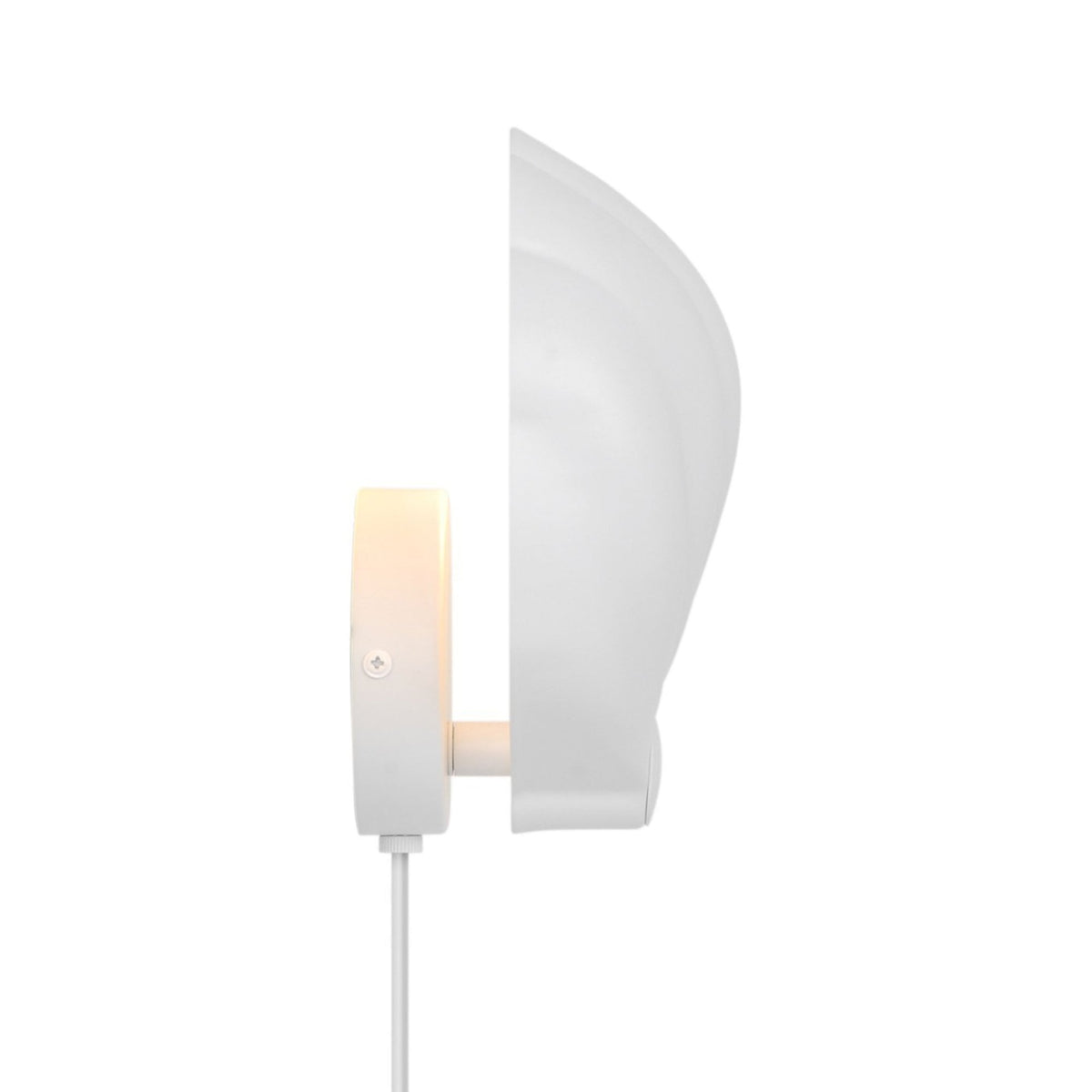 Konchi Plugged Wall Light In White