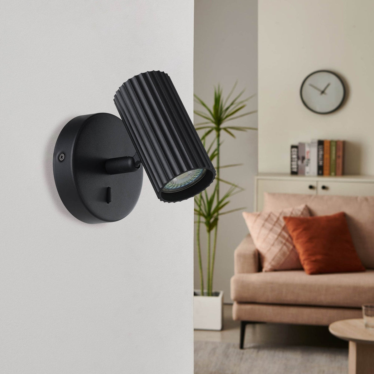 Portillo Modern Ribbed Switched Single Spotlight in Black