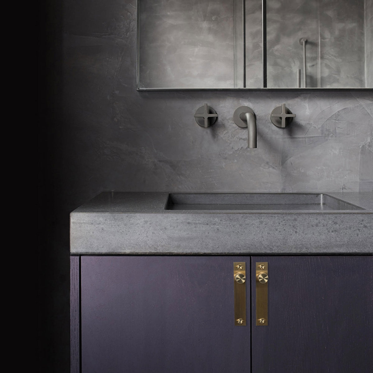 Knurled Furniture Knob Set With Back Plates In Solid Brass