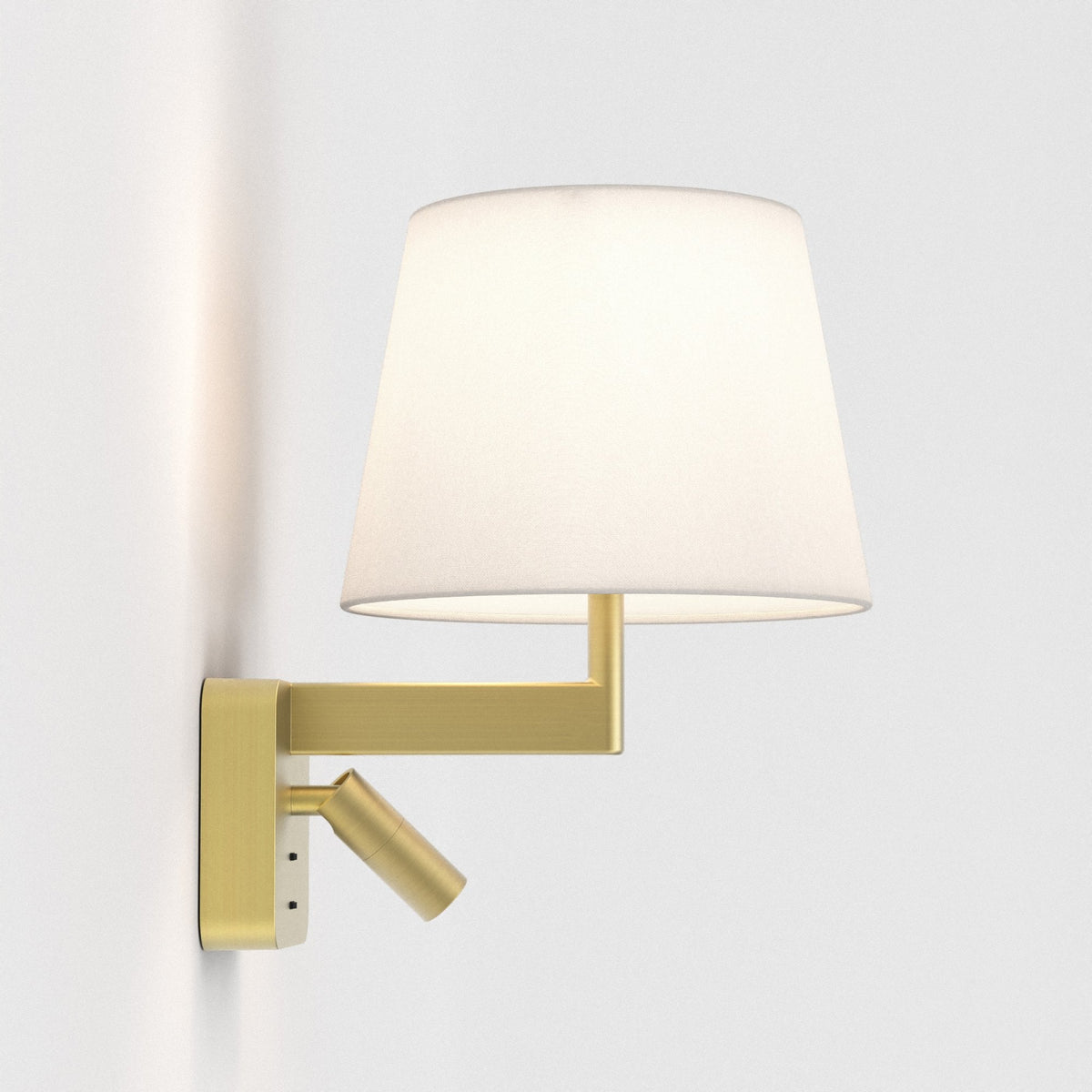 Beaumont Switched Reader in Matt Gold