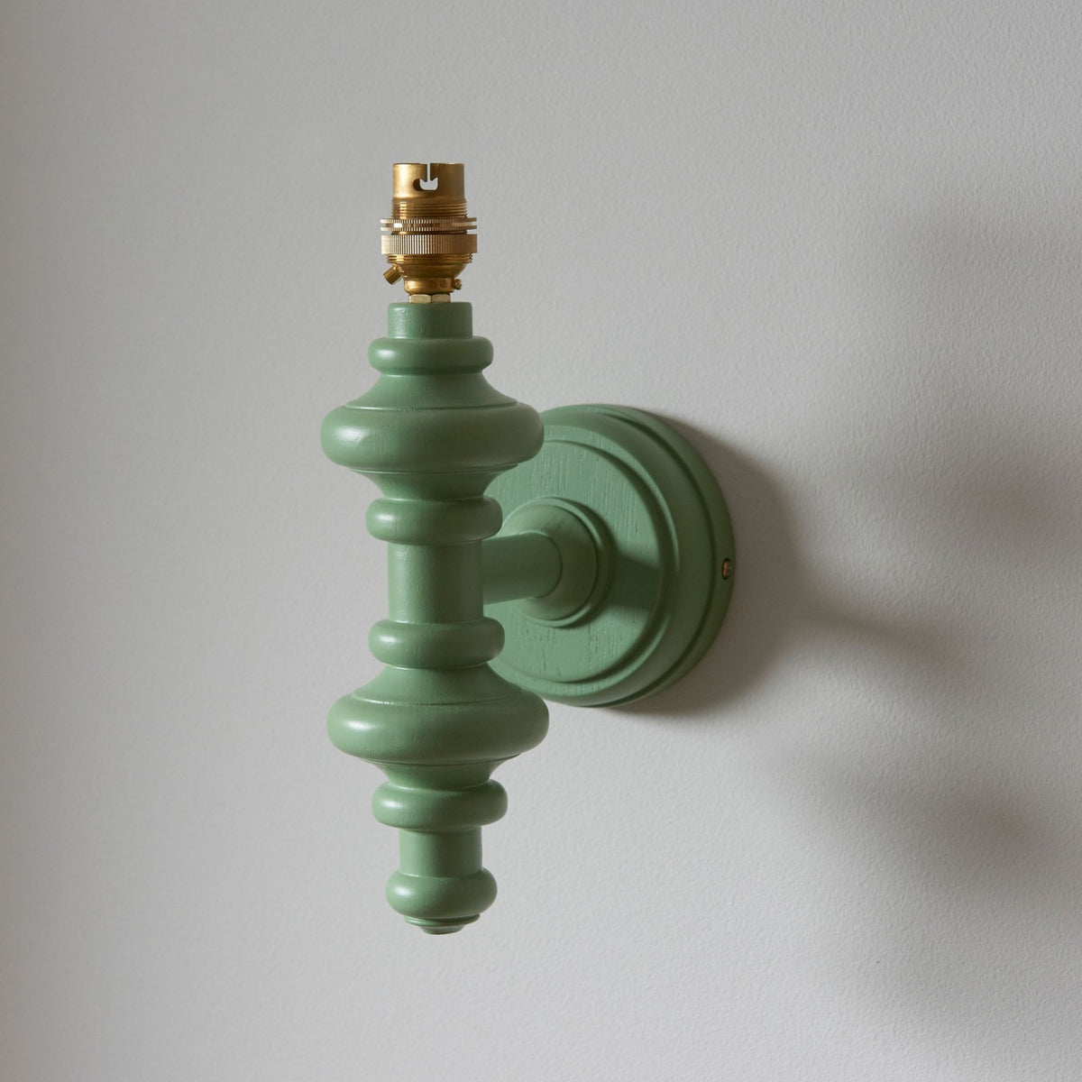 Carnaby Wall Light in Satin Cotswold Green Painted Finish with Ripple 20cm Coral Pink Faux Linen Fabric Shade