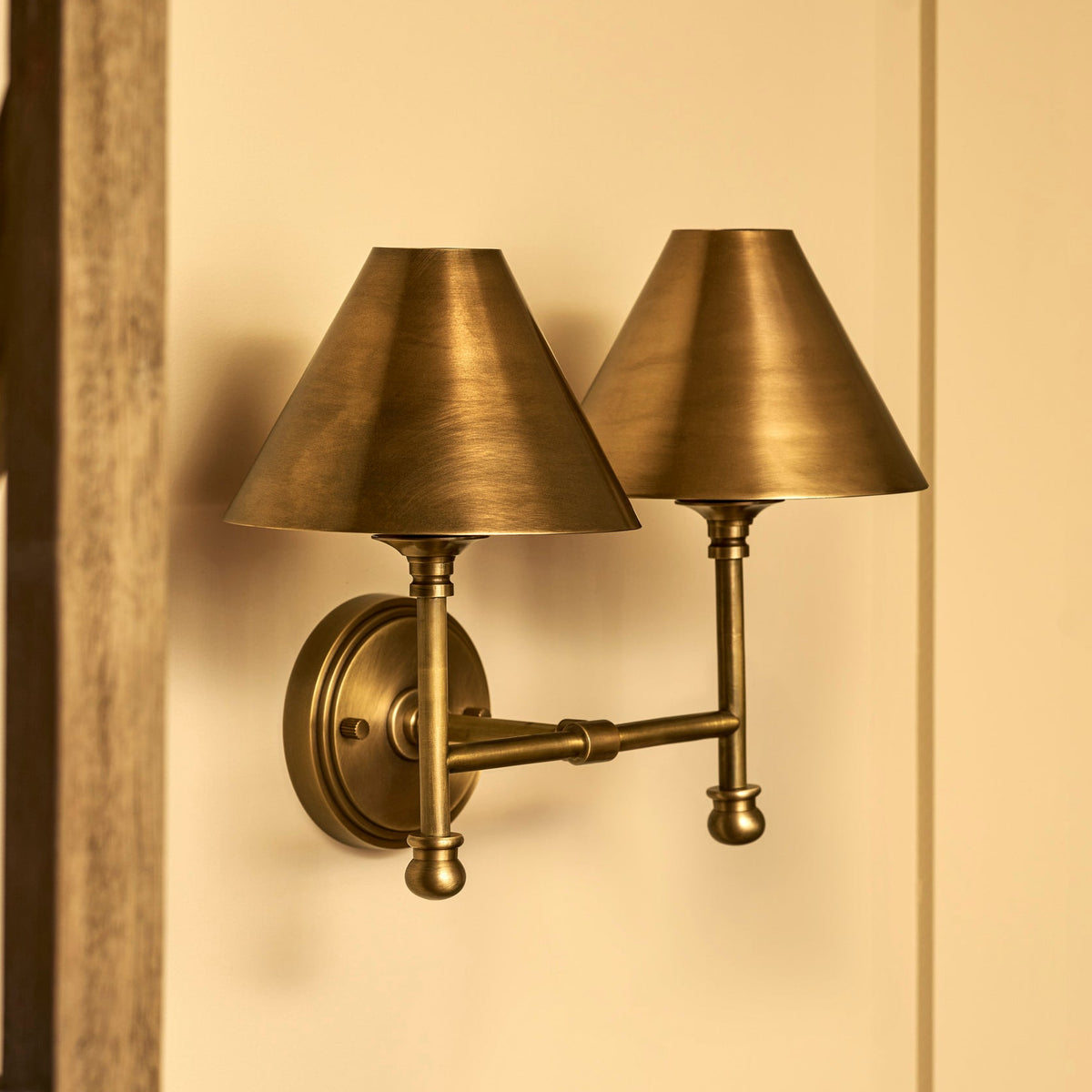 Kelmscot Twin Antique Brass Light