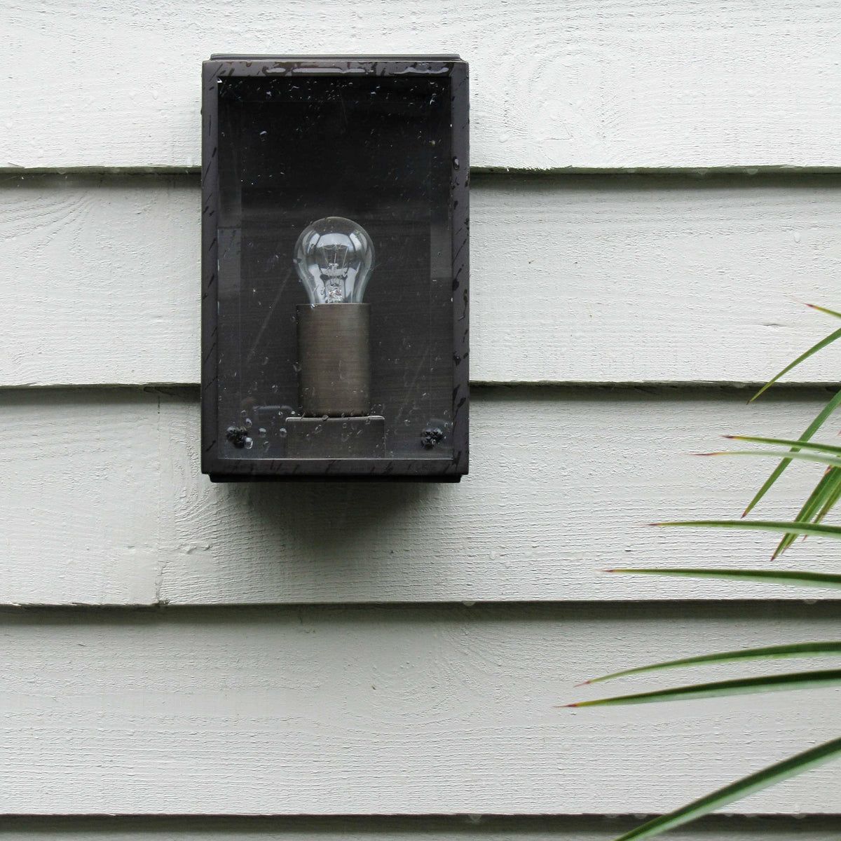 Homefield 160 Exterior IP44 Wall Light in Bronze
