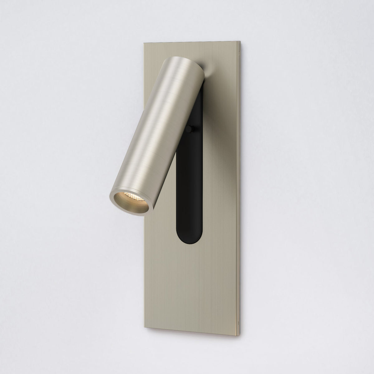 Fuse 3 Micro Switched LED Reading Light in Matt Nickel