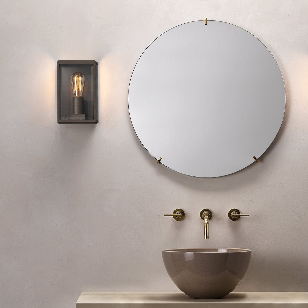 Homefield 160 Exterior IP44 Wall Light