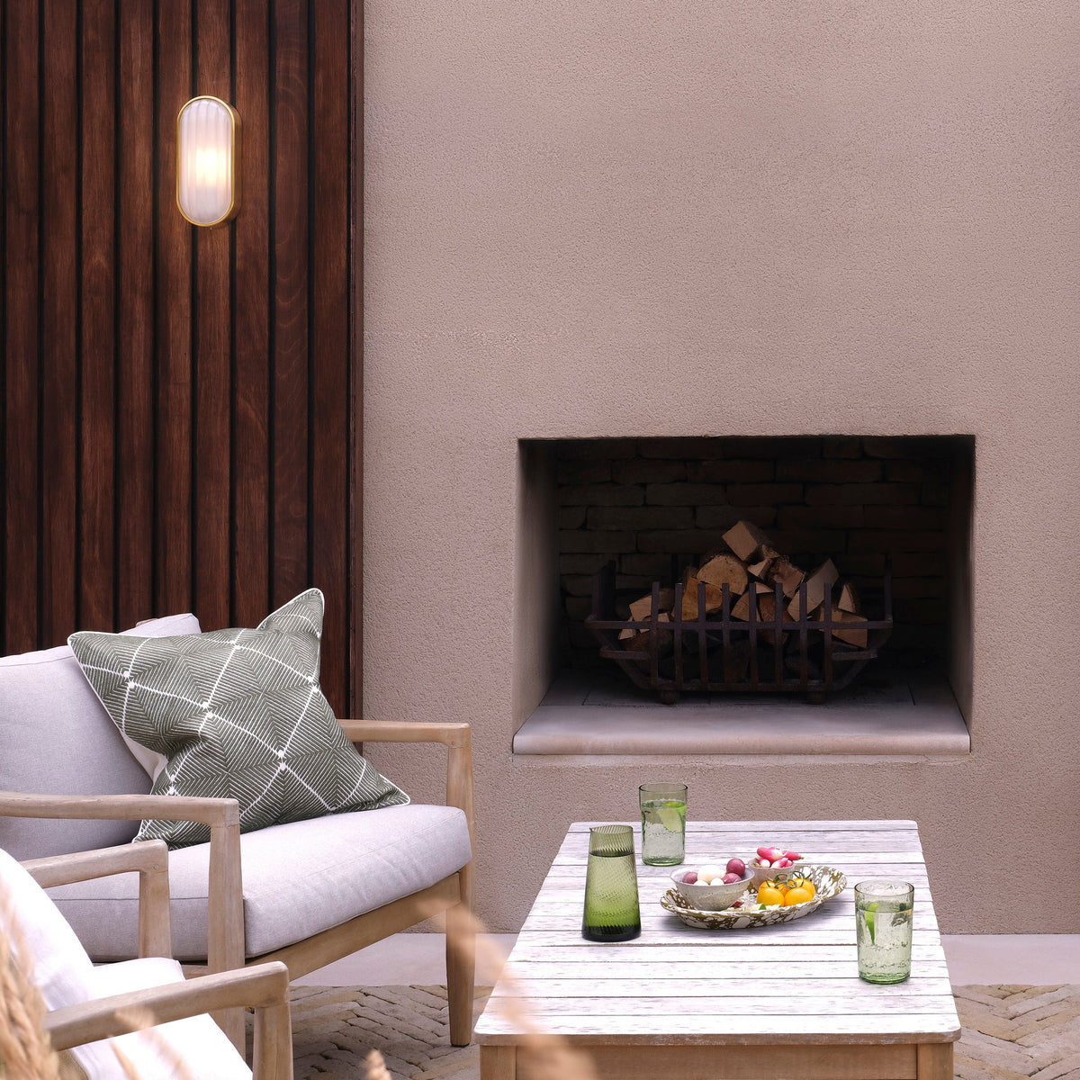 Montreal Oval IP44 Exterior Wall Light in Brushed Brass