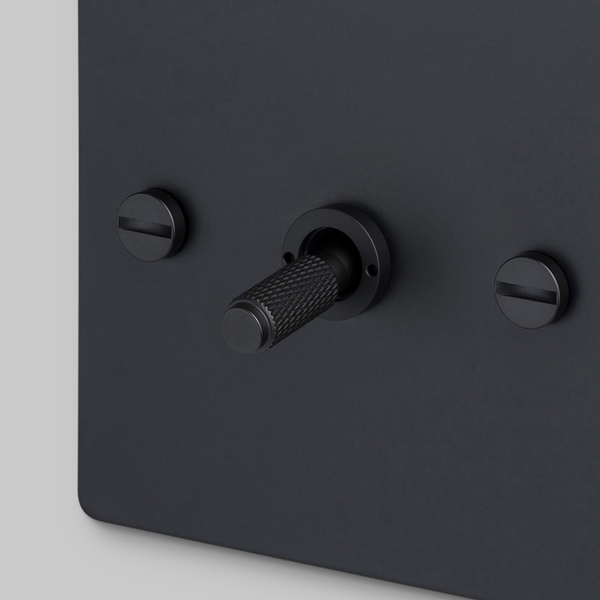 One Gang 3 Way Intermediate Light Switch in Black with Knurled Toggle