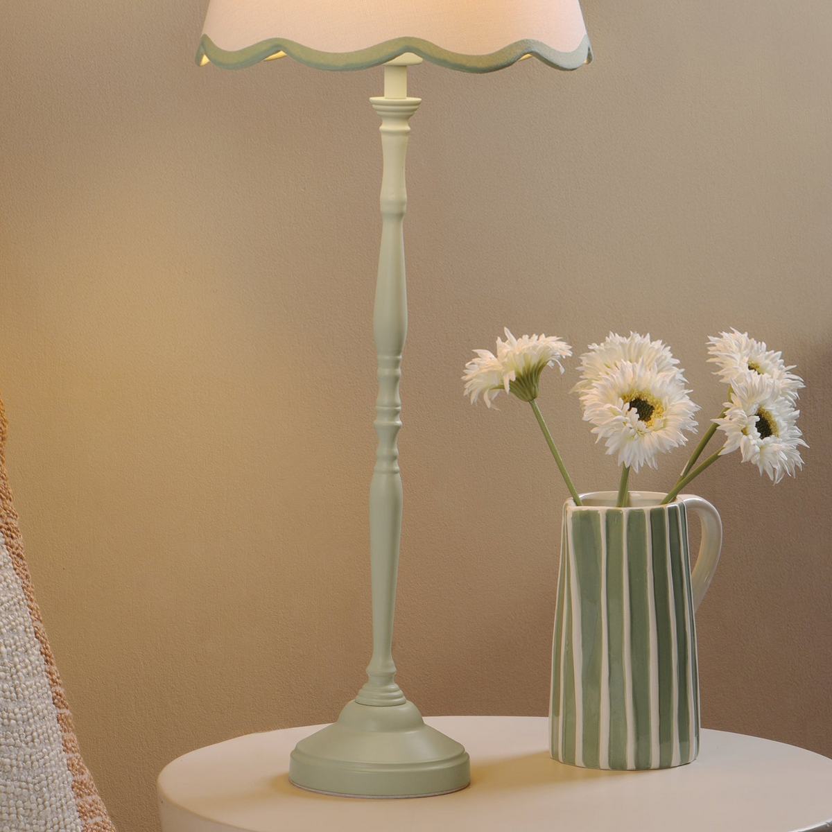 Lupo Table Lamp in Matt Green with Scalloped Ivory Linen Shade