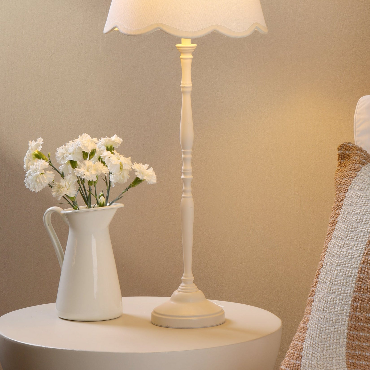 Lupo Table Lamp in Matt Cream with Scalloped Ivory Linen Shade