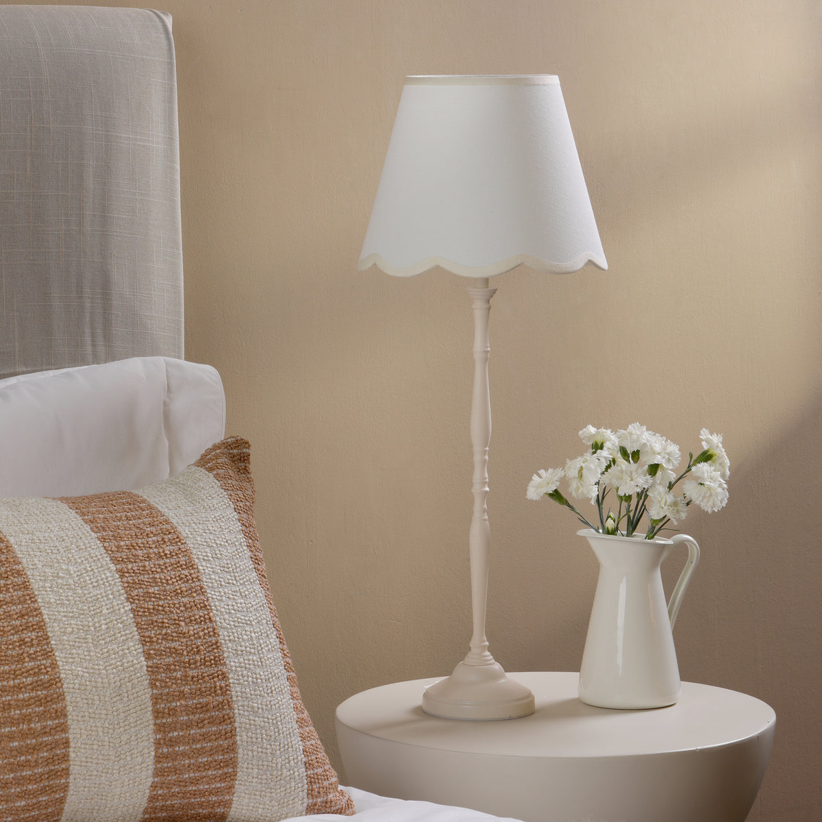 Lupo Table Lamp in Matt Cream with Scalloped Ivory Linen Shade