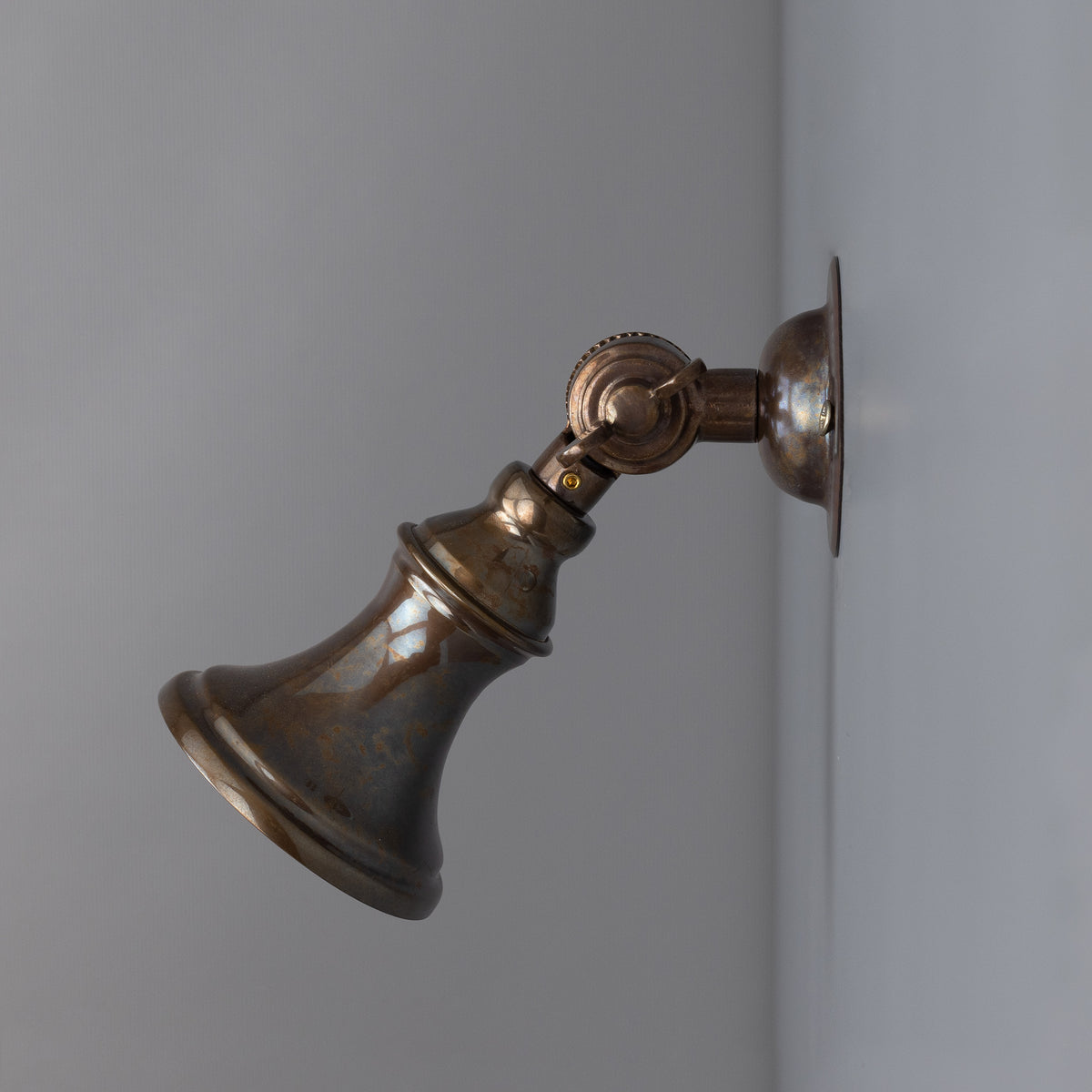 Accra Traditional Small Brass Spotlight in Antique Brass