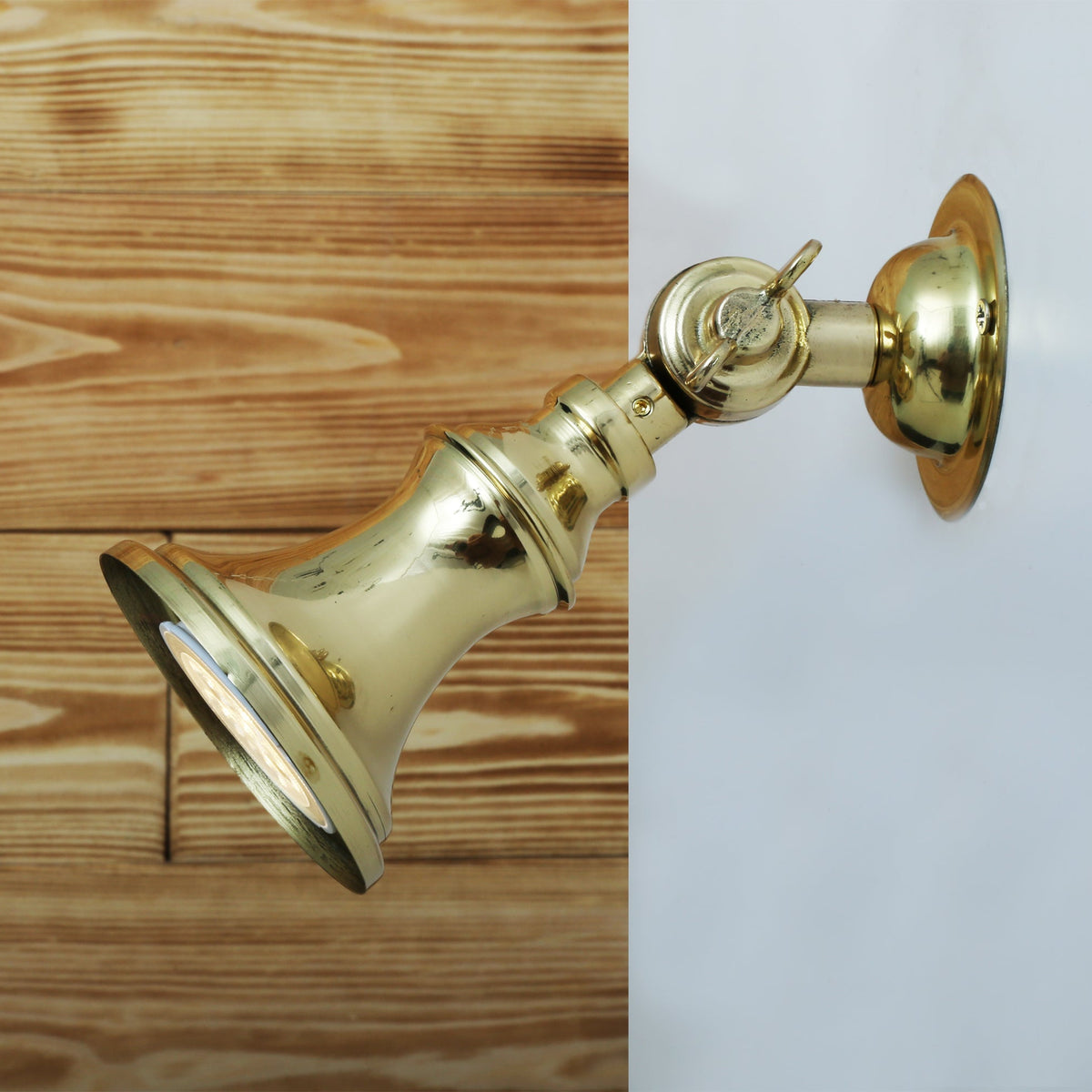 Accra Traditional Small Brass Spotlight in Polished Brass