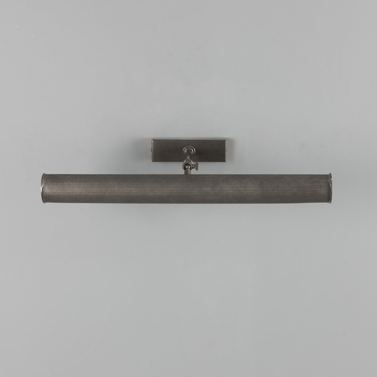 Cambridge Adjustable Reeded 505mm Solid Brass Picture Light in Antique Silver