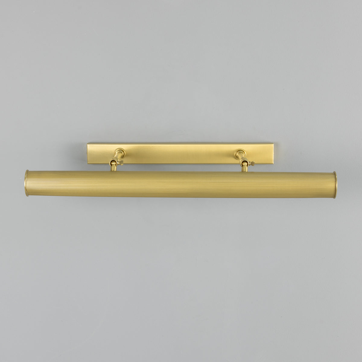 Cambridge Adjustable Reeded 605mm Solid Brass Picture Light in Satin Brass