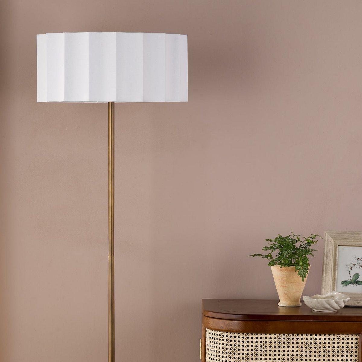 Noura Floor lamp in Antique Bronze with Ivory Shade