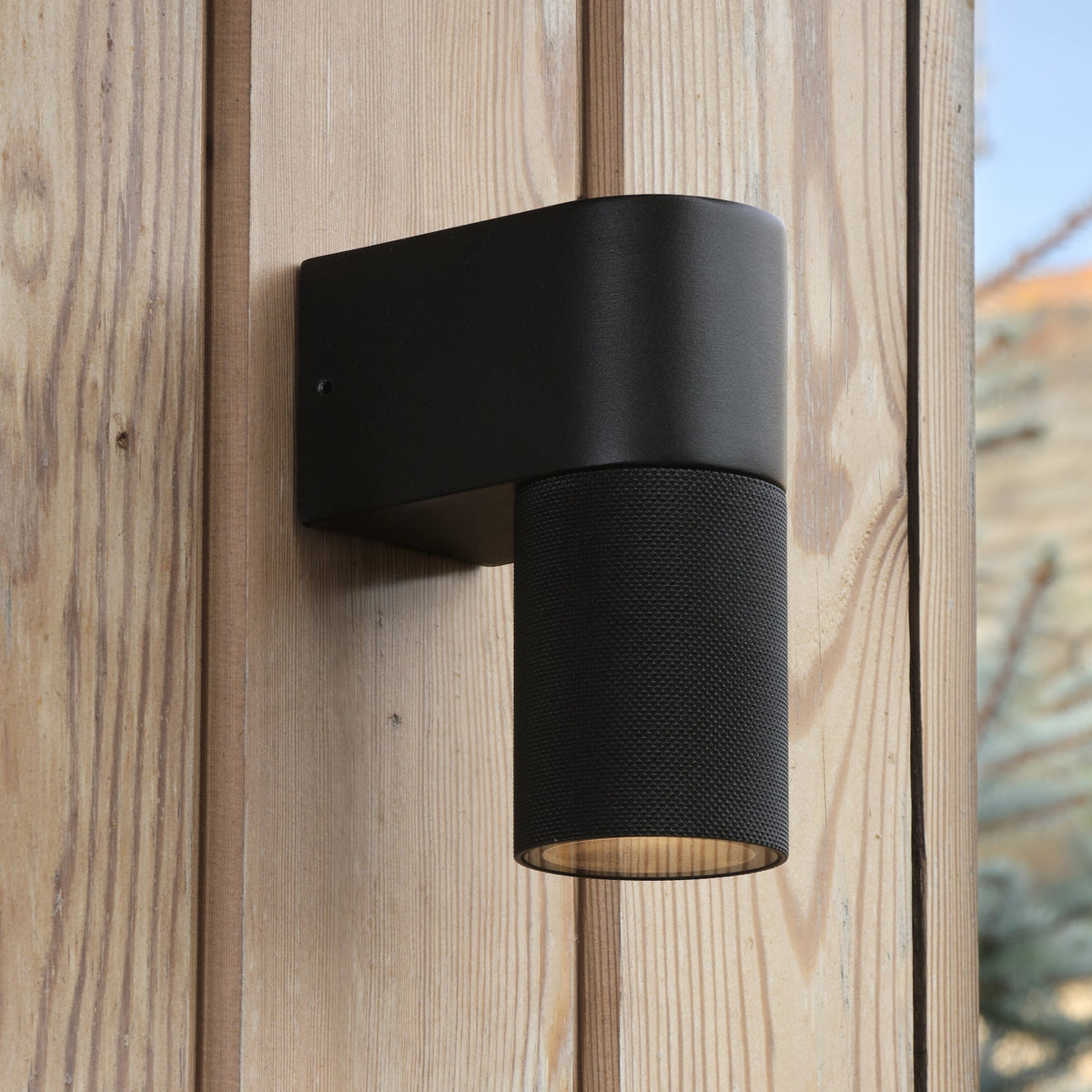 Obi IP54 Single Wall Light In Black