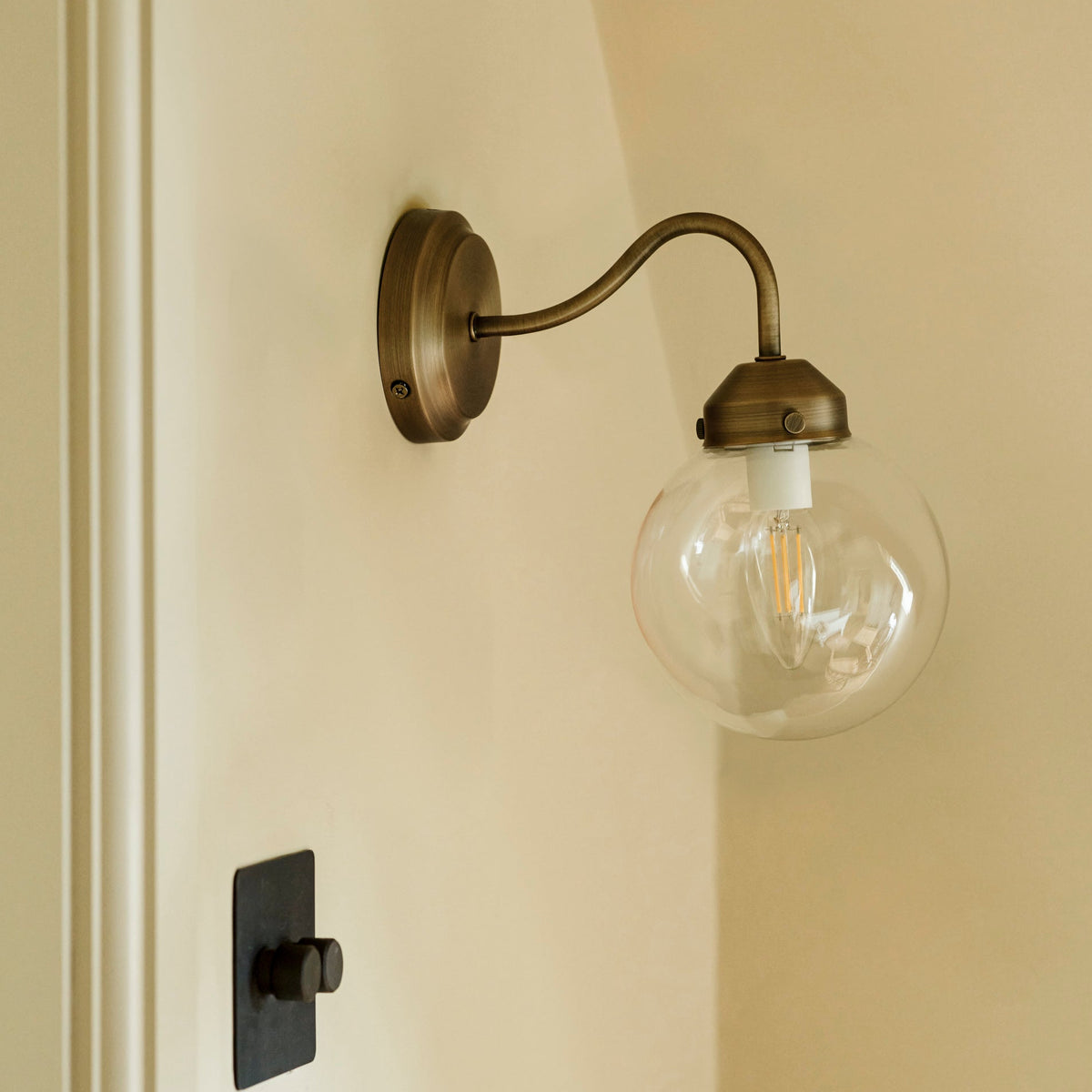 Everleigh Single Exterior Wall Light in Antique Brass