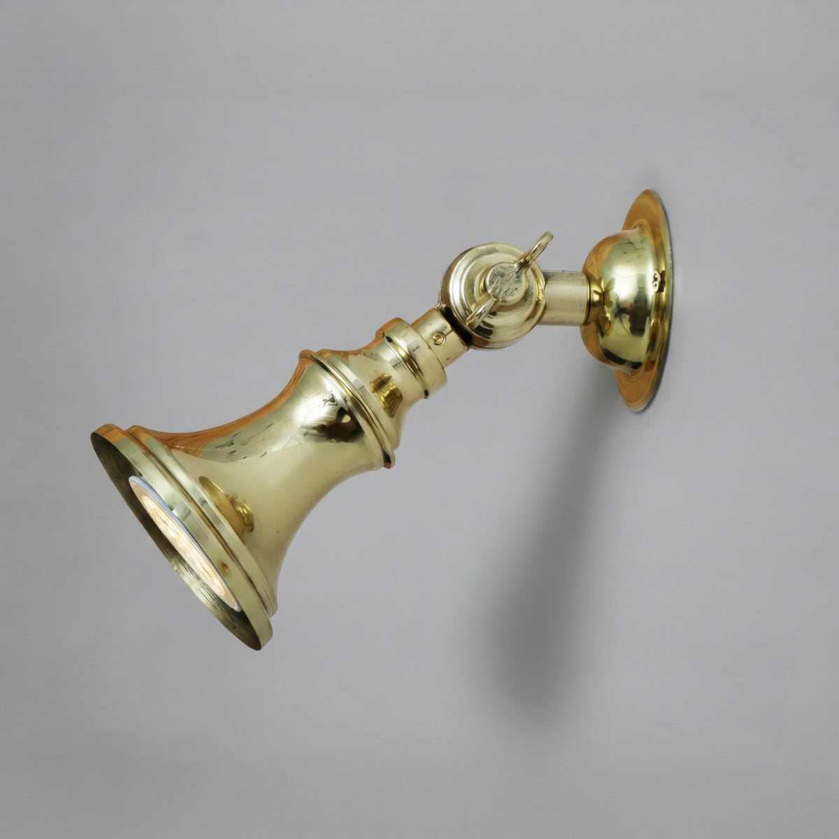 Accra Traditional Small Brass Spotlight in Polished Brass