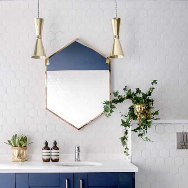 Amias Mid-Century Brass Pendant Light in Polished Brass